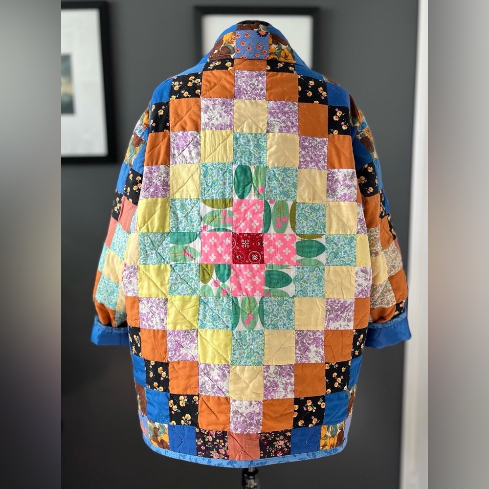 Upcycled vintage patchwork quilt chore coat, ladies' size L-2XL - Picture 4 of 11